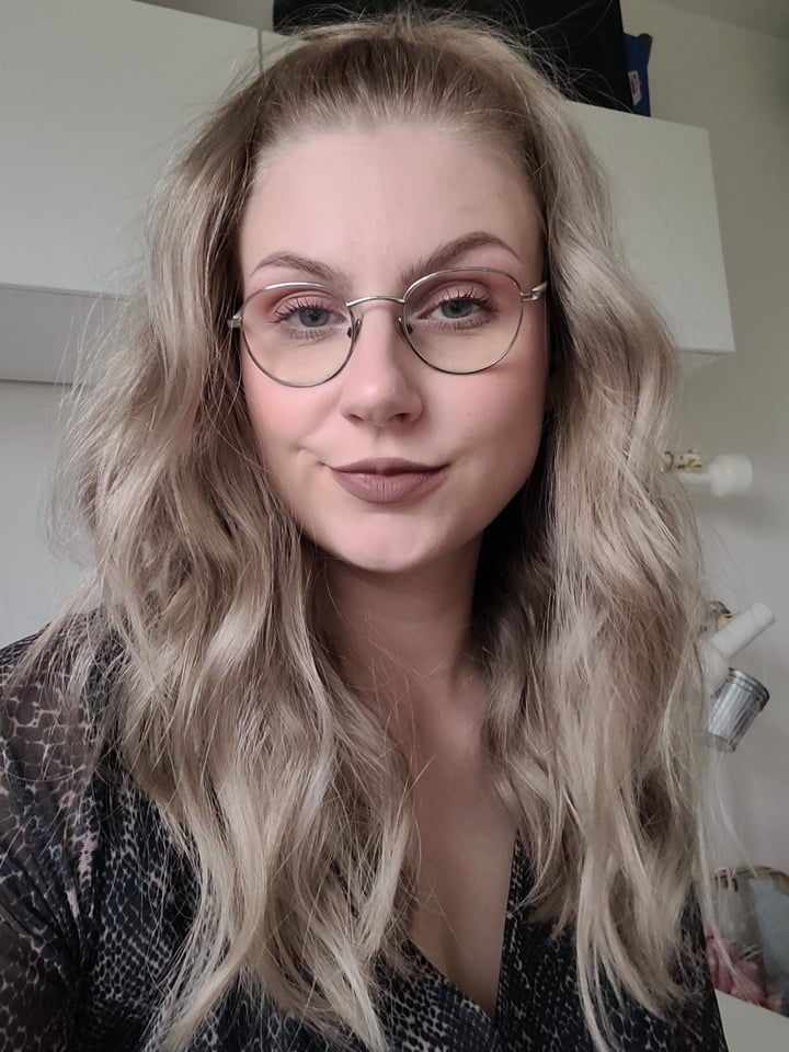 Thetalltease