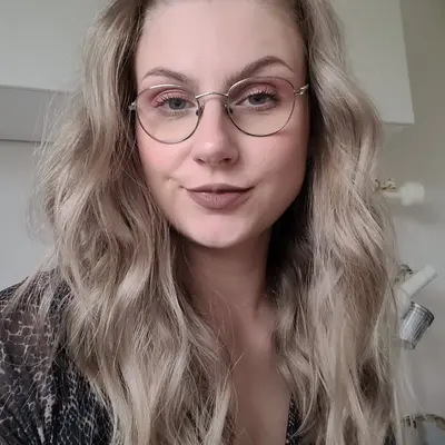 Thetalltease