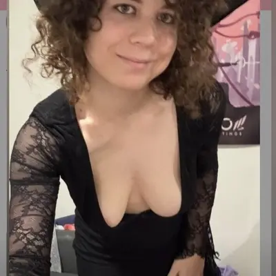 Veronica Snow