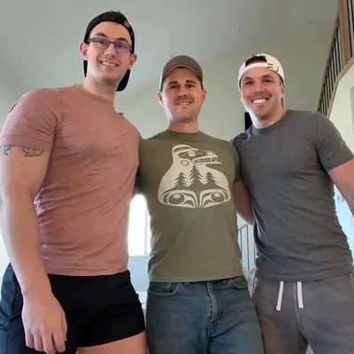 Throupleboys