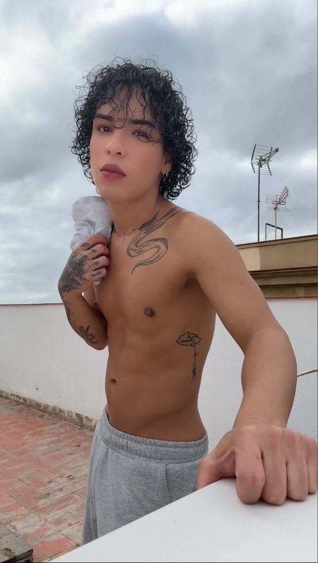 🔱Tian Guthier 🔱