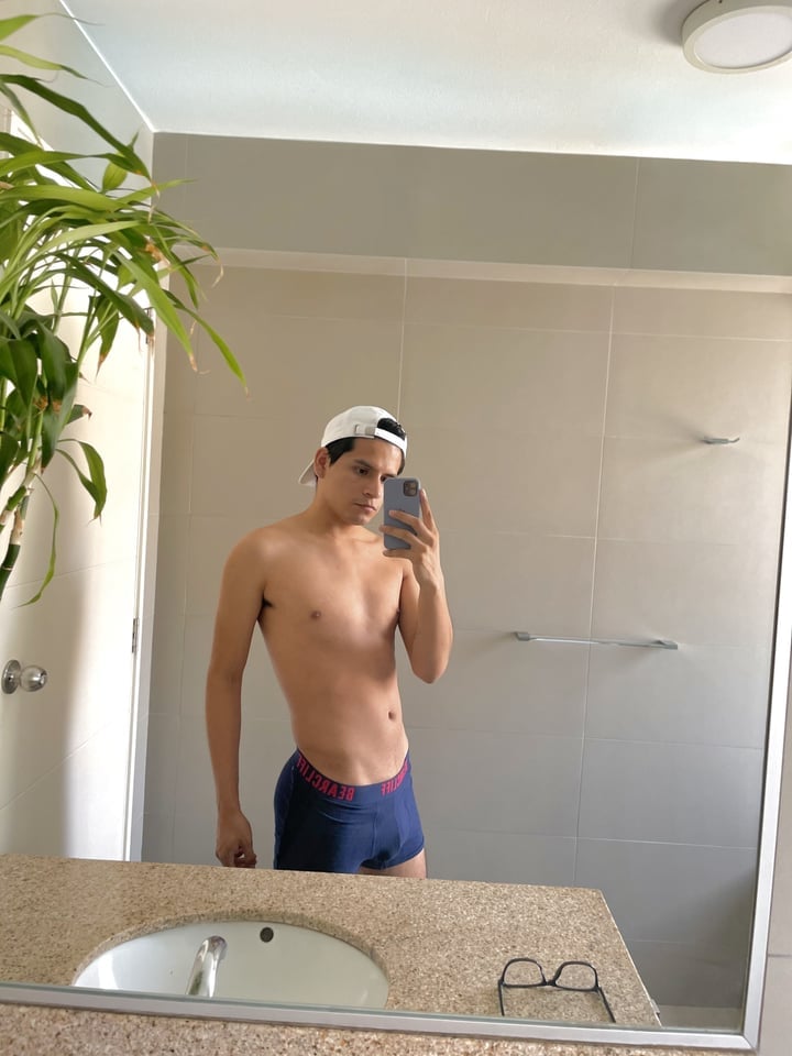 Twink24