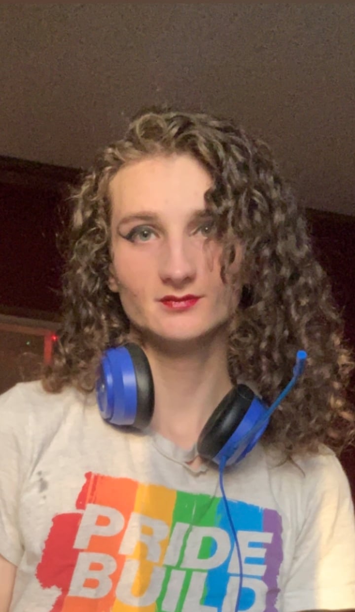 Curly the Femme 💃🥰😇