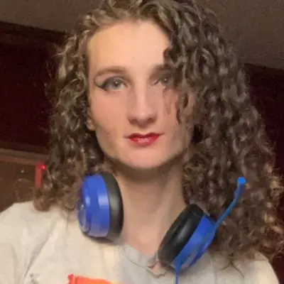 Curly the Femme 💃🥰😇
