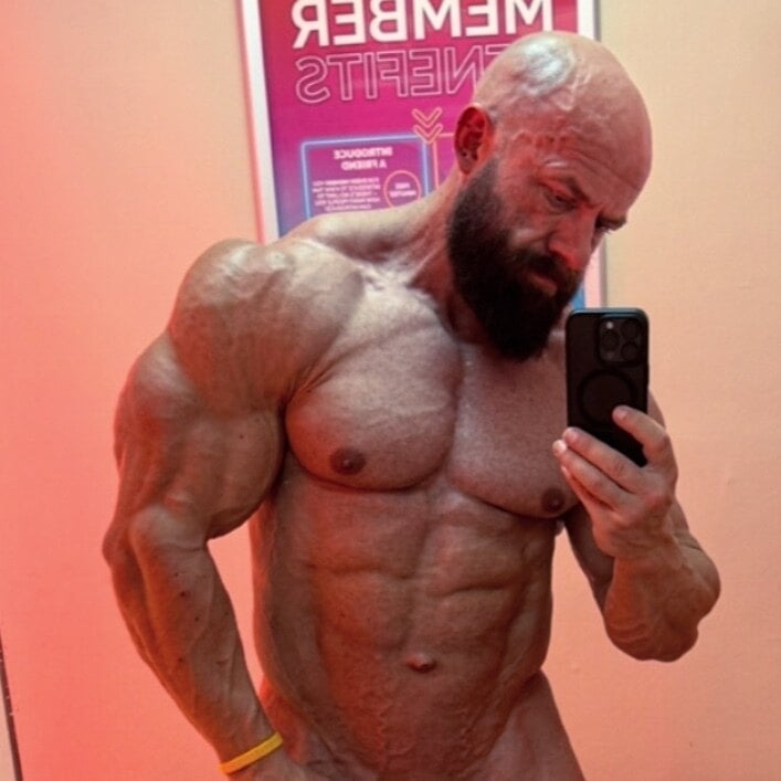 MuscleFlexMatt