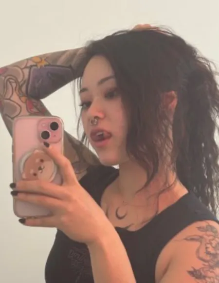 ur2dwaifu