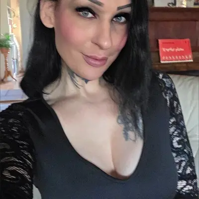 Valkyriadominaofficial