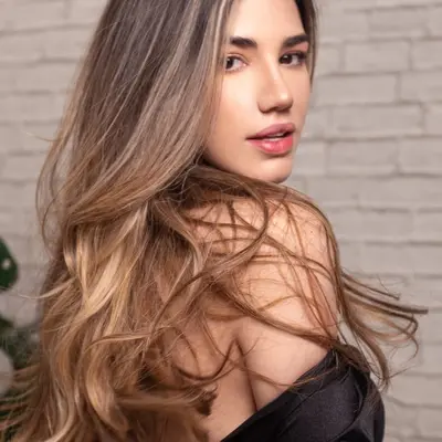 Vickyizquierdo