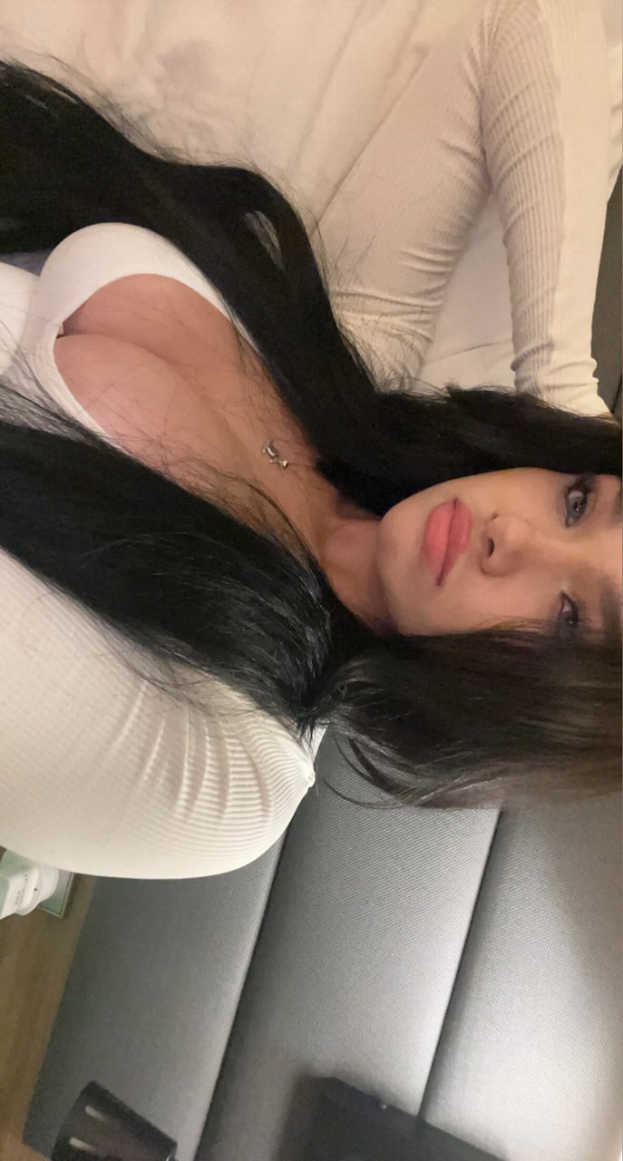 Victorialeeann