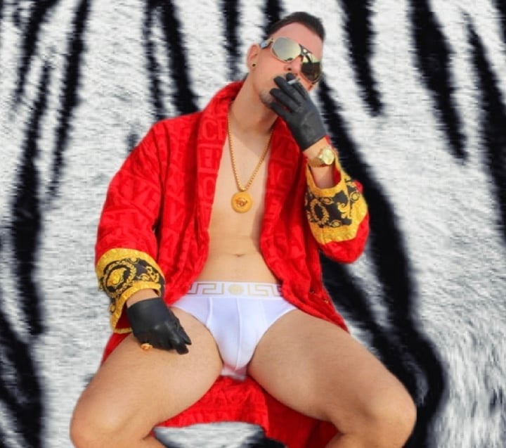 Whitetigerspaws