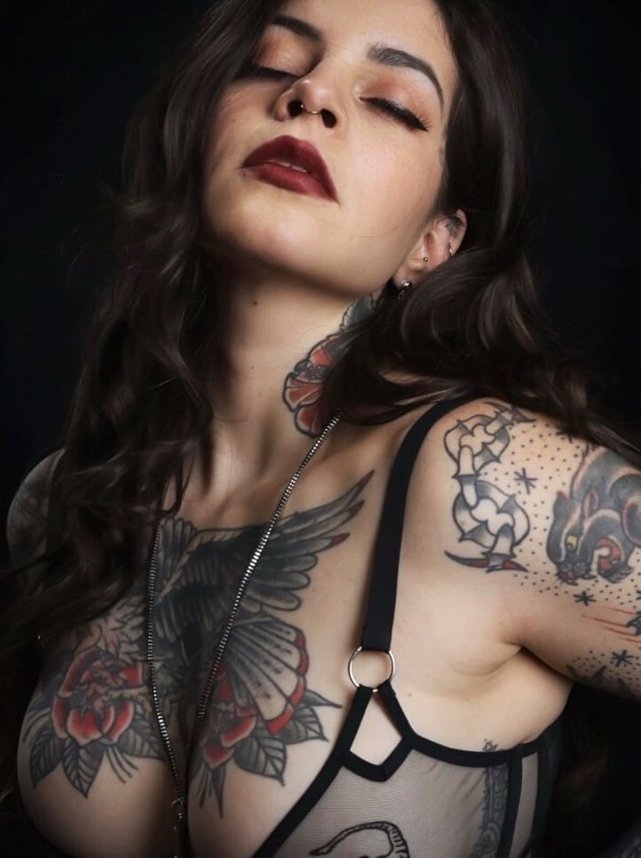 V