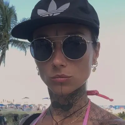 Xsarahschmidtx