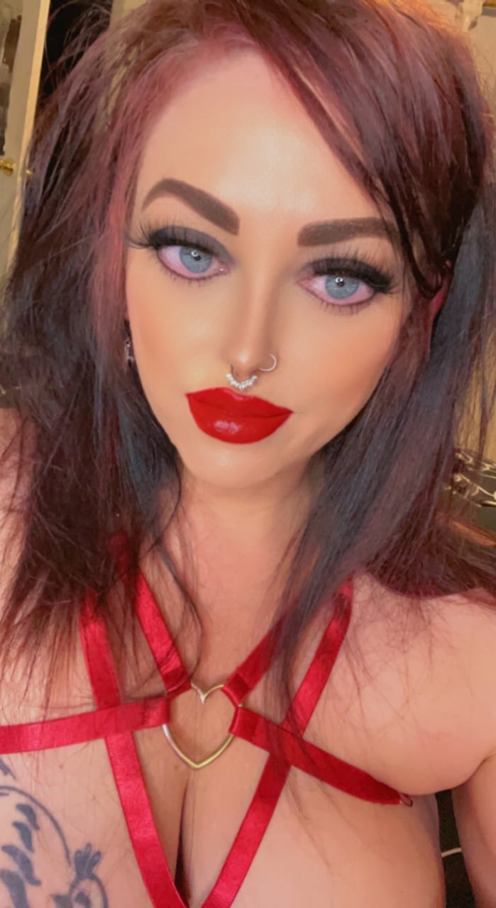 Yourbigtiddiegoth